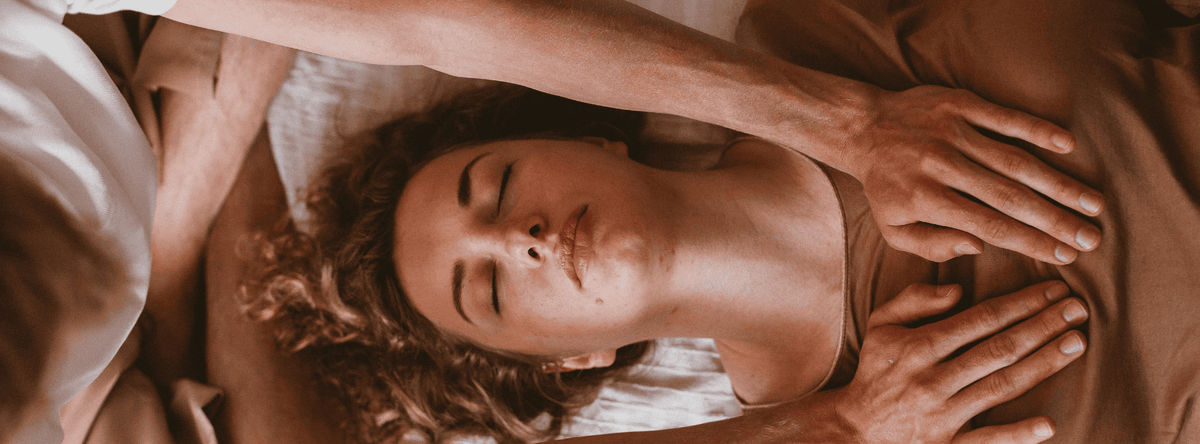 Energiehealing en therapieën: hoe werkt het en wat doet het met je?