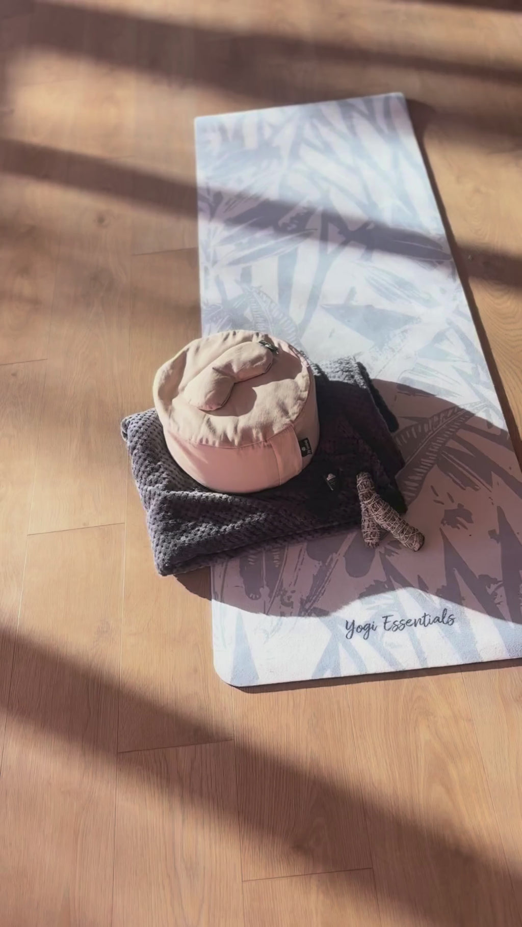 Yogamatte – Samtstoff Grey forest – 6 mm